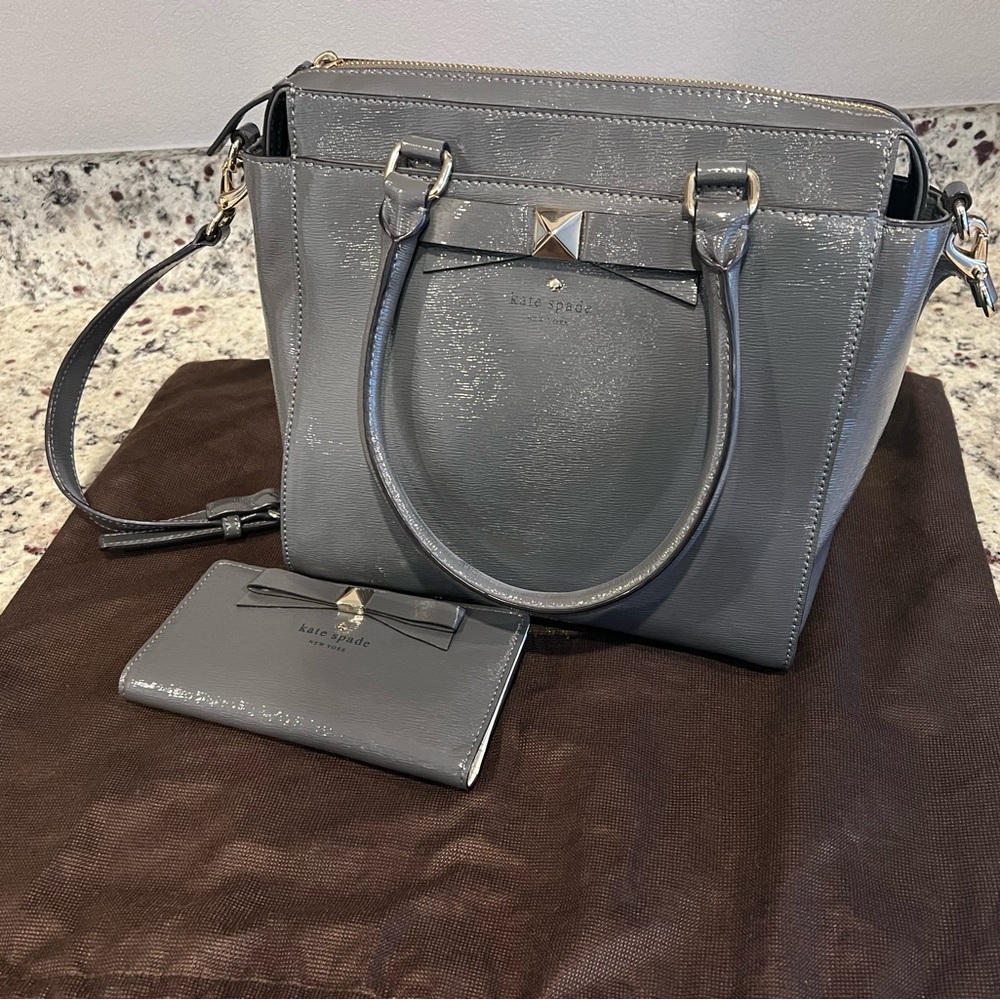 NWOT Kate Spade Beacon Court Garland bag - gray patent leather
